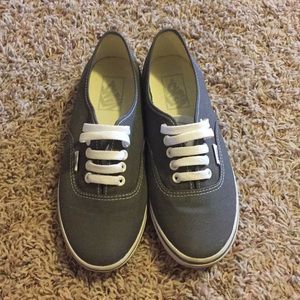 Women’s size 7 vans
